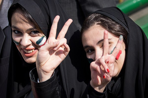 زنان ایرانی در راهپیمایی 22 بهمن