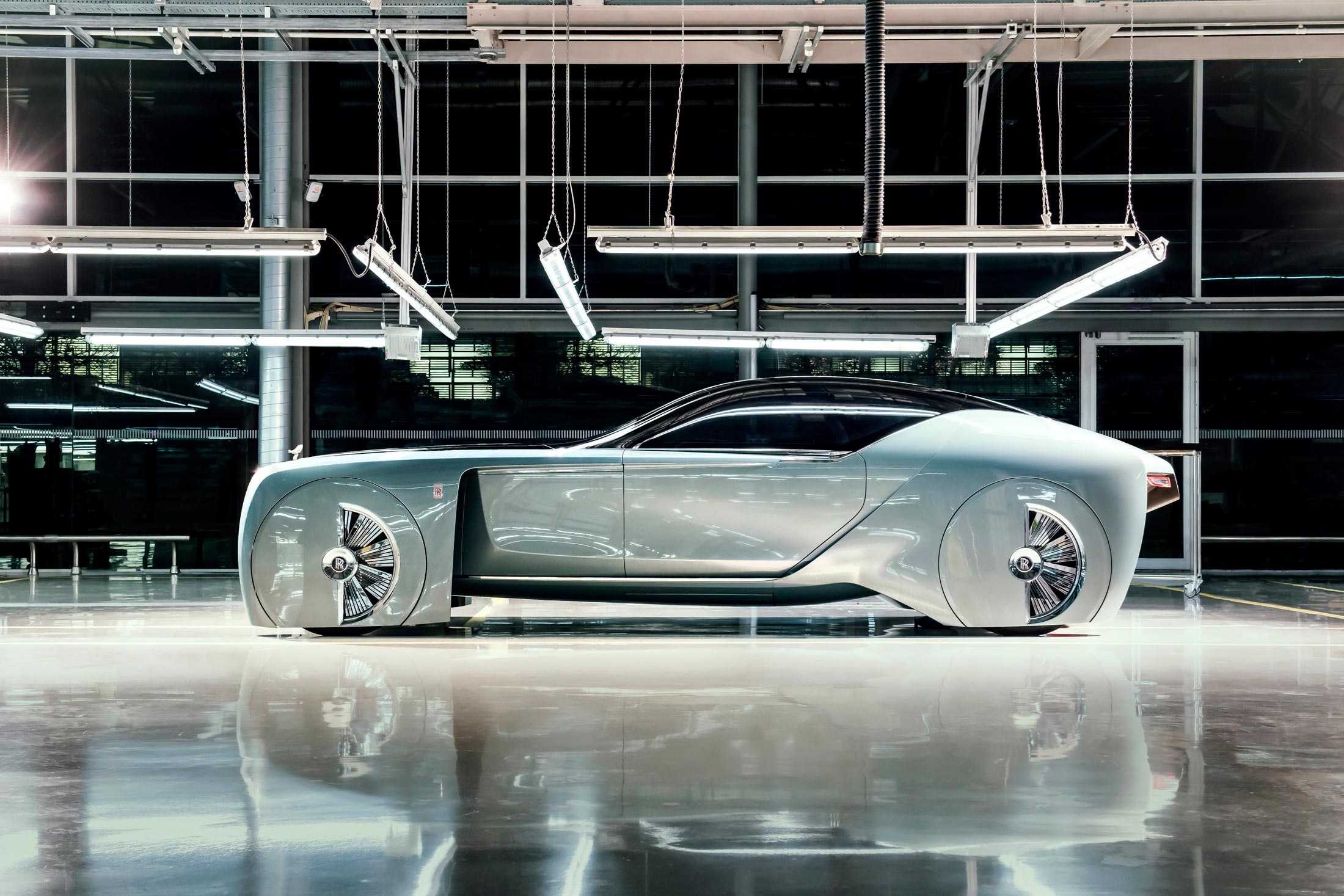 خودرو 100 سال آینده رولز رویس را ببینید
