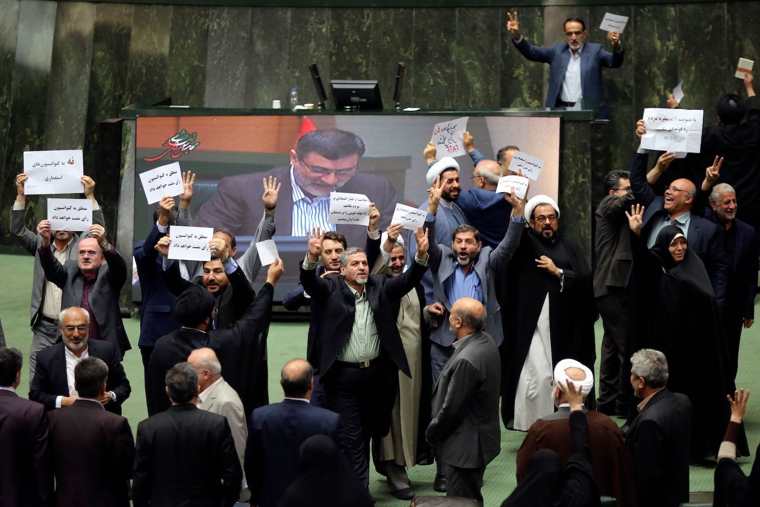 آیا تحریم‌های آمریکا تازه اول بدبختی ایران است؟