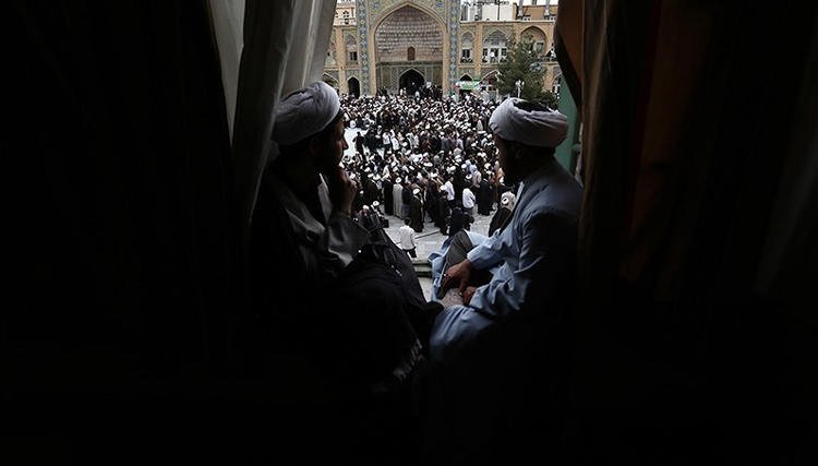 تجمع معیشیتی روحانیون در مشهد علیه دولت روحانی