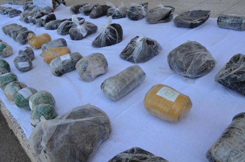 بیش از ۱.۵ تن انواع مواد مخدر در نیکشهر کشف شد