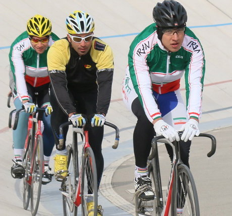 وقتی قهرمانان ایران به دوچرخه‌سواری ترکمنستان هم غبطه می‌خورند + عکس