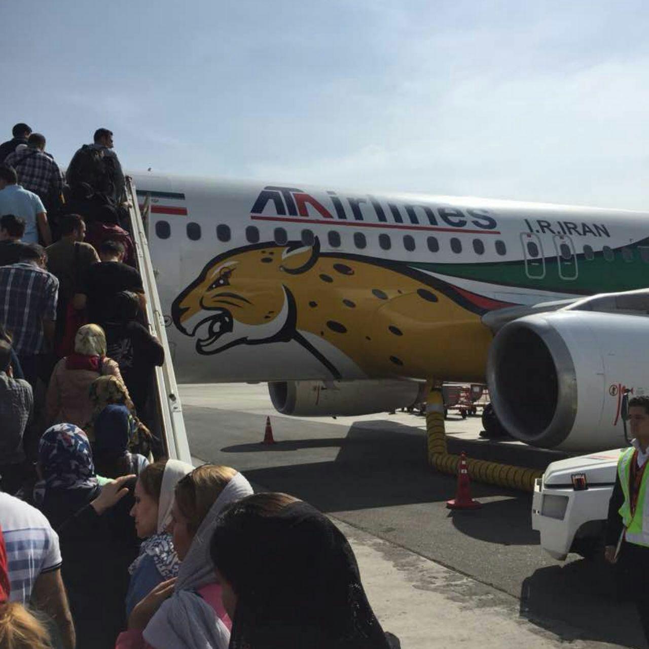 شگفت انگیز از تیم ملی / هواپیما ایران در جام‌جهانی در اختیار مسافران عمومی!! +عکس