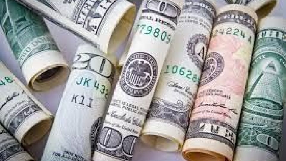 دلار آمریکا ۱۴ هزار تومان شد