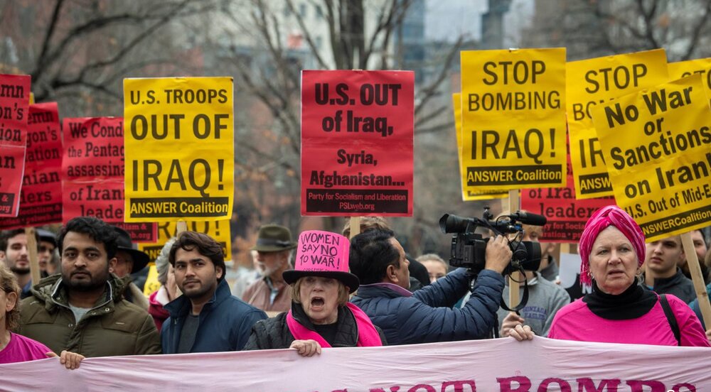 تظاهرات مردم آمریکا در محکومیت ترور سپهبد سلیمانی +عکس