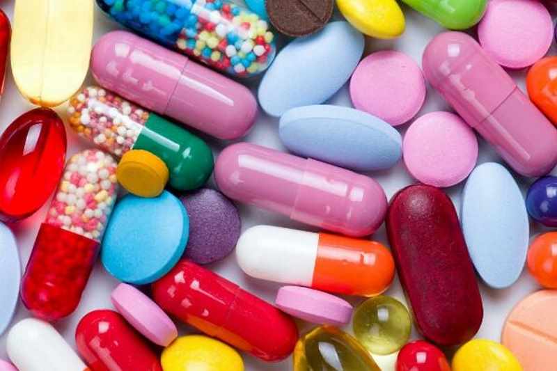 وزارت کشور: همراه داشتن دارو در برخی از کشور‌ها ممنوع است
