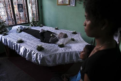عکس روز/ مراسم تشییع قربانیان حملات تروریستی اخیر در سریلانکا