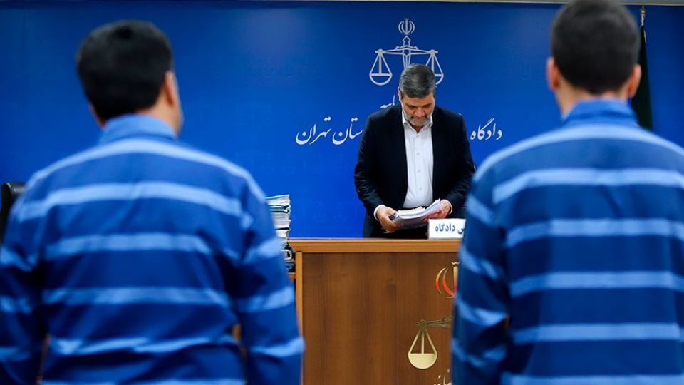 جزئیات پنجمین جلسه دادگاه پرونده مؤسسه البرز ایرانیان/ پشت‌پرده ارتباط استاندار سابق با این پرونده