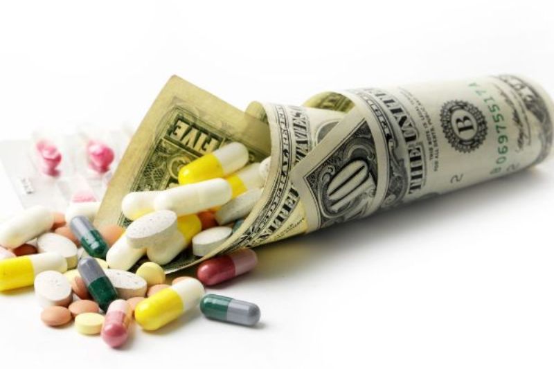 مشکل مبادلات بانکی در تامین دارو ادامه دارد