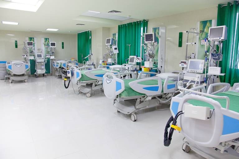 توزیع تخت‌های بیمارستانی در کشور عادلانه نیست