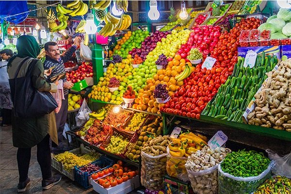 کاهش قیمت گوجه فرنگی و پیاز