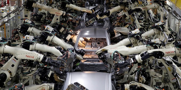ربات‌ها ۲۰ میلیون شغل تولیدی را به دست می‌گیرند