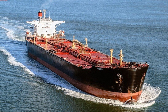 جزئیات  توقیف یک کشتی خارجی حامل سوخت قاچاق در خلیج فارس توسط سپاه