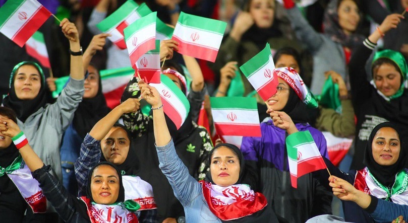 ممنوعیت تماشای لیگ برتر برای بانوان / وزارت ورزش: اعتقادی به حضور زنان نداریم!