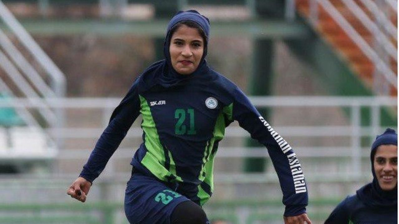 گلنوش خسروی دختر فوتبالیست ایرانی لژیونر شد