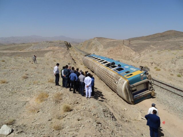 آخرین جزئیات حادثه قطار زاهدان - تهران/ حدود ۱۷۰ پیچ از ریل باز شده است