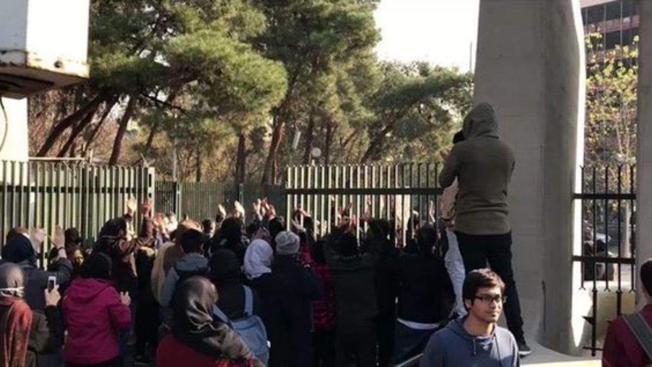 دانشجویان بازداشتی