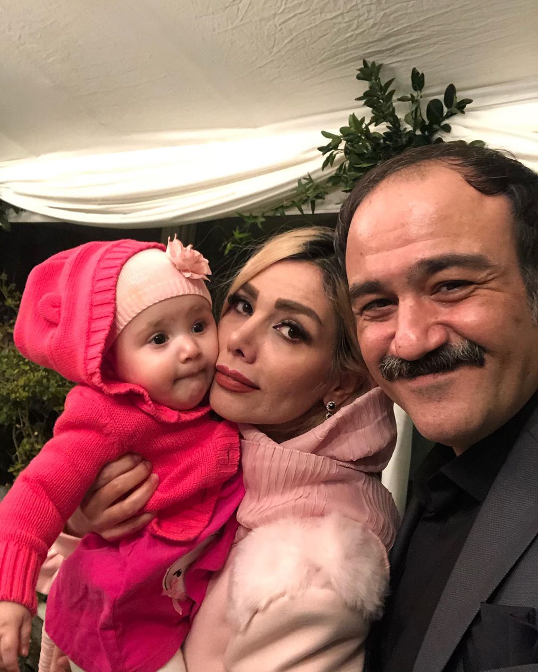 مهران غفوریان با همسر و دخترش +عکس
