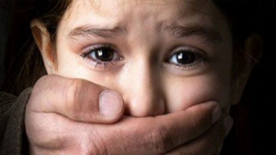 تجاوز جنسی ناپدری به دختر 11 ساله اش