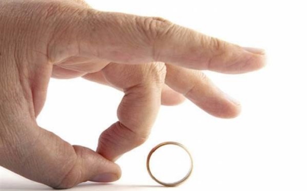مشاوره حقوقی آنلاین/وعده دروغین ازدواج چه مجازاتی دارد؟
