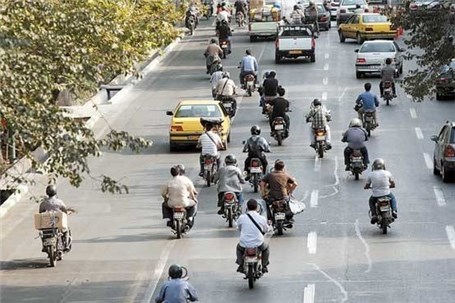 چرا پلیس، موتورسواران تهران را سر و سامان نمی‌دهد؟