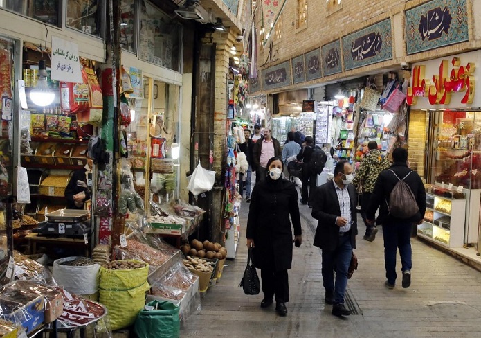 کاهش قیمت دلار، چه تاثیری بر بازار کالا‌های ایران می‌گذارد؟