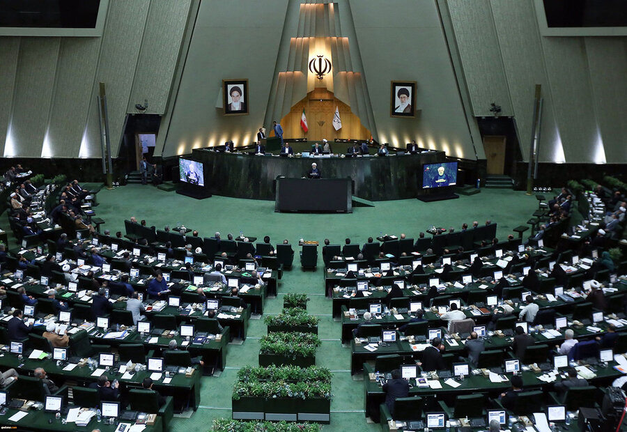 شکایت نمایندگان از روحانی و رئیس سازمان انرژی اتمی