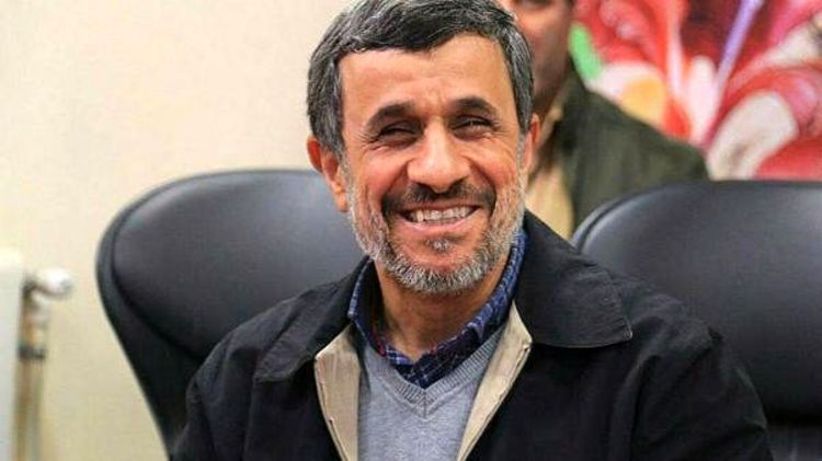 کاندیدا شدن احمدی‌نژاد