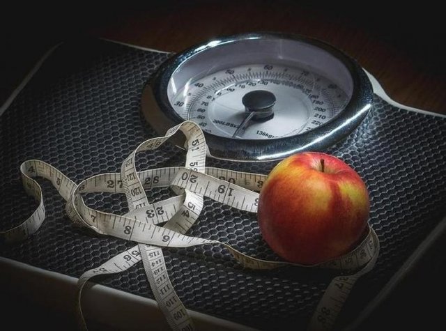  پیشگیری از چاقی و کنترل وزن 
