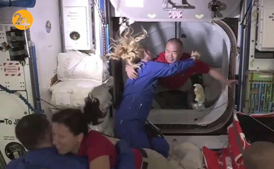 ۴ فضانورد با اسپیس ایکس به فضا رفتند