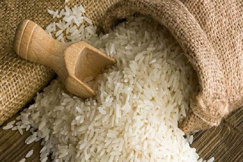هزاران تن برنج در حال فاسد شدن!
