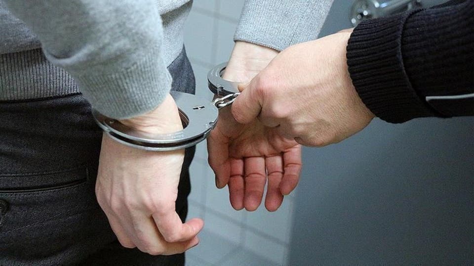 بازداشت ۱۲ نفر از کارکنان قوه قضاییه به اتهام گرفتن رشوه