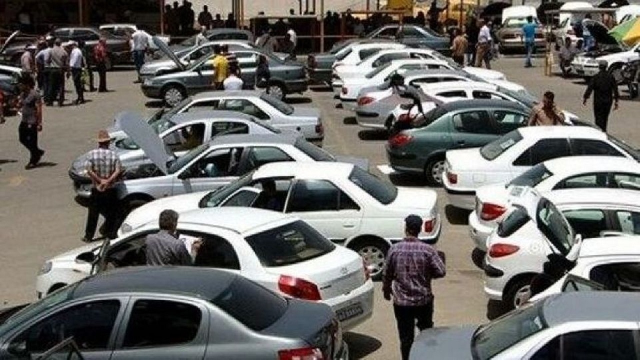 افزایش قیمت خودرو‌های ۱۴۰۰ فروکش کرد/ نرخ خودرو در سال جدید