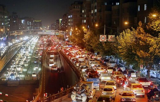 چرایی قفل شدن تهران در شب‌های بارانی