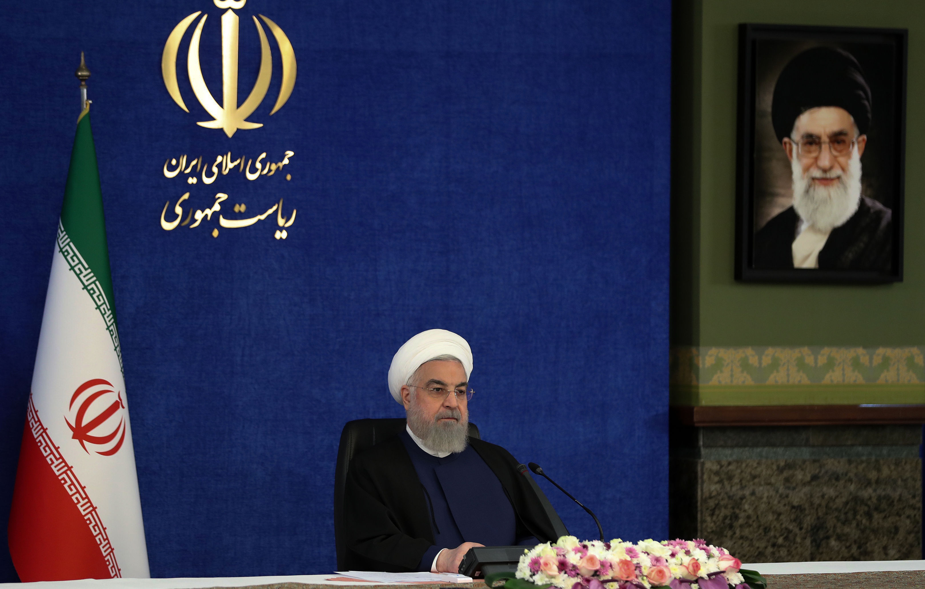 روحانی: تامین واکسن اولویت اصلی برنامه‌های دولت است