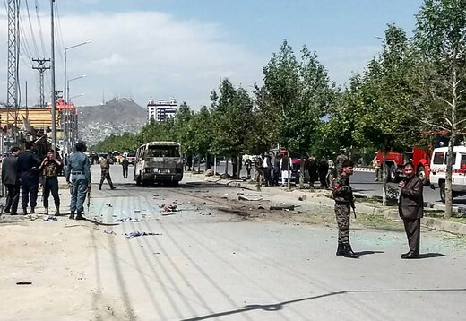 انفجار اتوبوس ۲۵ نفر را در افغانستان به کام مرگ برد