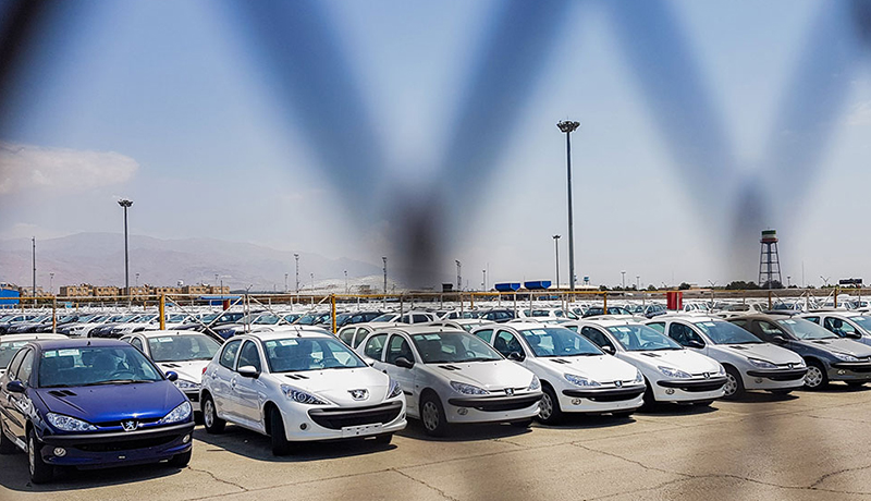 کاهش شدید شکاف قیمتی کارخانه و بازار ۱۰ خودروی ایرانی