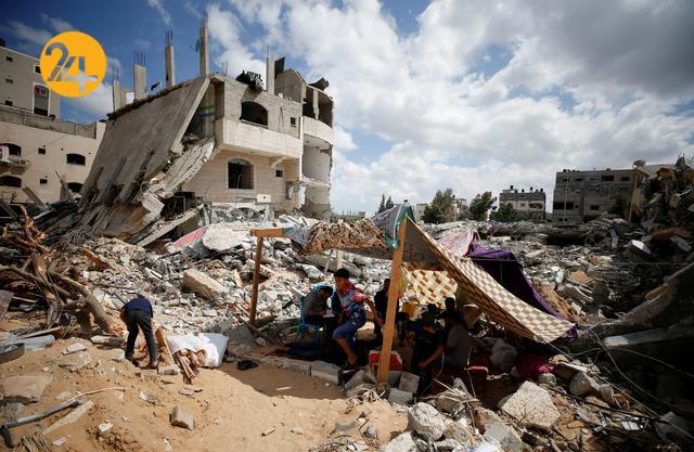 زندگی آوارگان غزه در میان آجر پاره ها