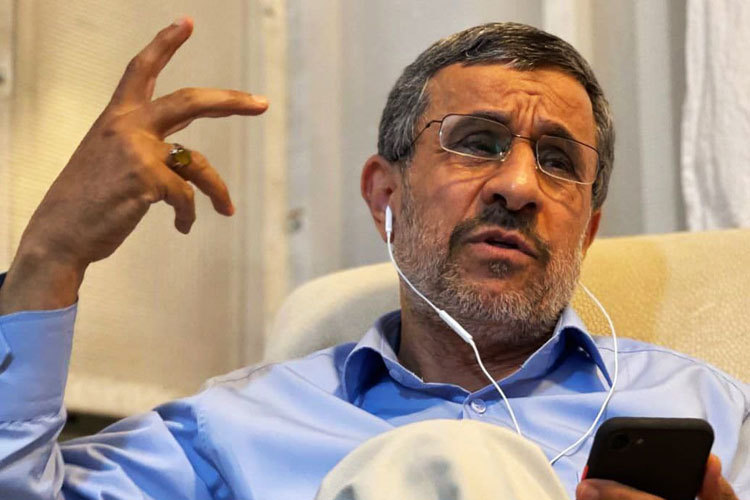 احمدی نژاد حتی در کلاب هاوس هم پاسخگوی عملکردش نیست