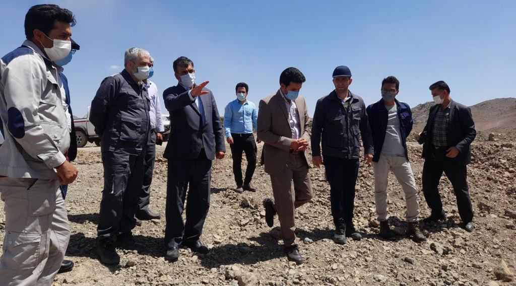 بازدید فرماندار شهرستان قائنات و هیأت همراه از معدن مس ورزگ شرکت صدر معادن ایرانیان