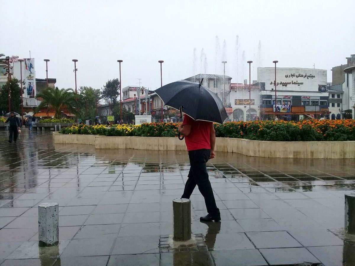بارش باران در ۶ استان از امروز تا پایان هفته/ پیش‌بینی بارش باران در تهران از شنبه