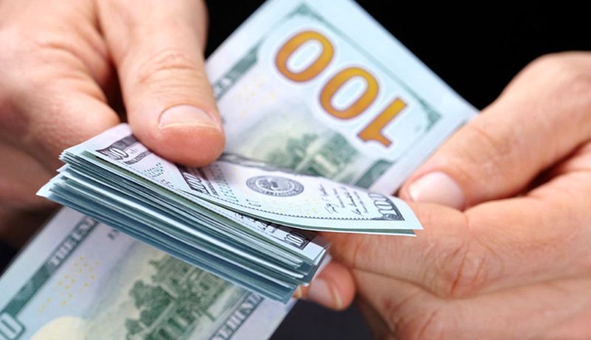 معامله دلار با کارت ملی چقدر سود دارد؟