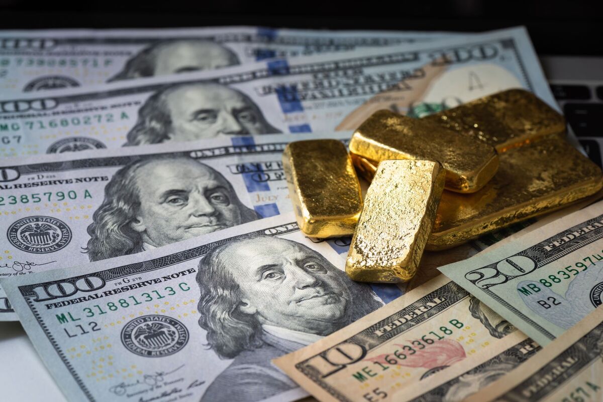 قیمت دلار، طلا و سکه امروز ۱ بهمن ۱۴۰۲