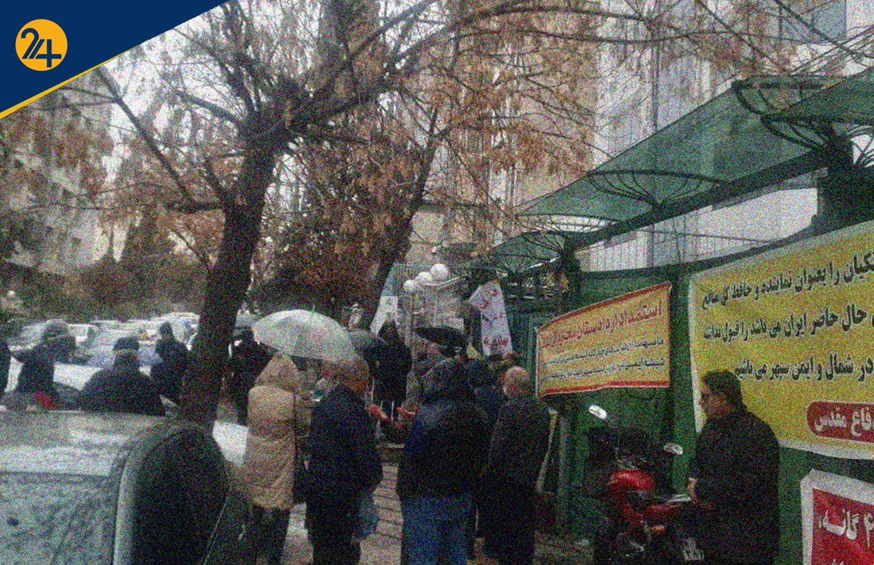 تجمع اعتراضی سهامداران شرکت شیشه های ایمنی ایران