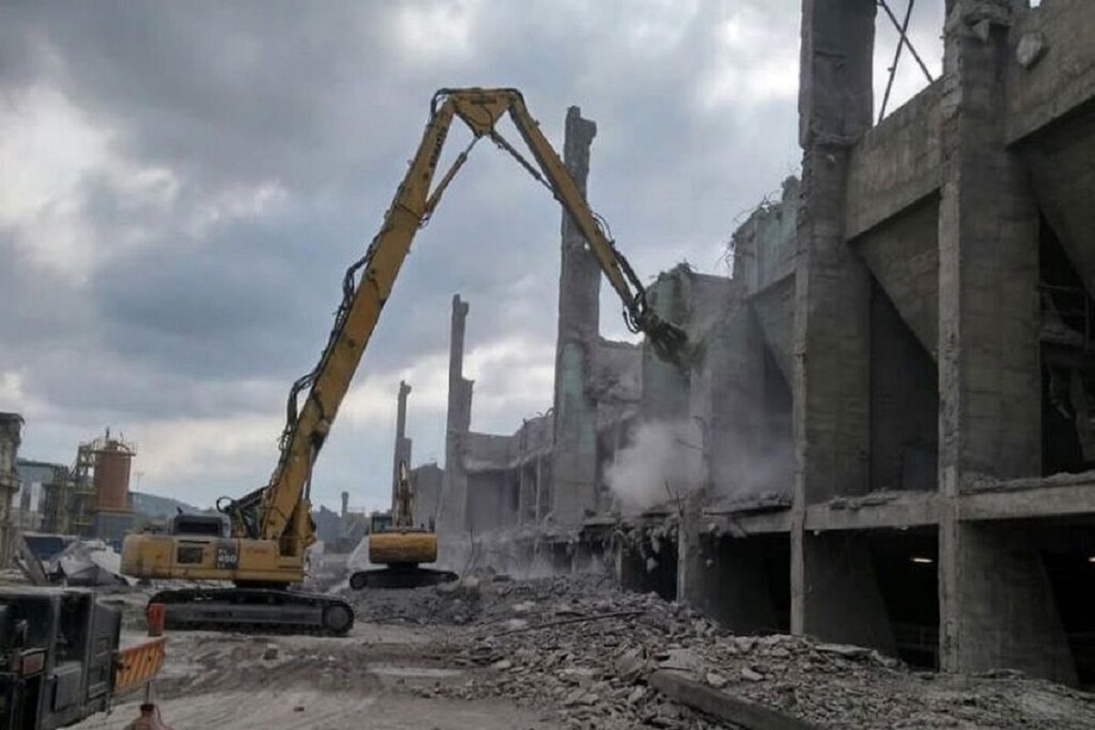 تخریب عجیب یک ساختمان در تهران خبرساز شد!