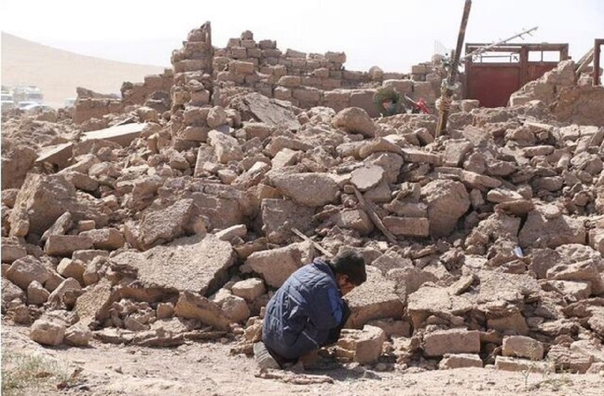 ویدیویی تلخ از اشک‌های پدر زلزله‌زده هرات