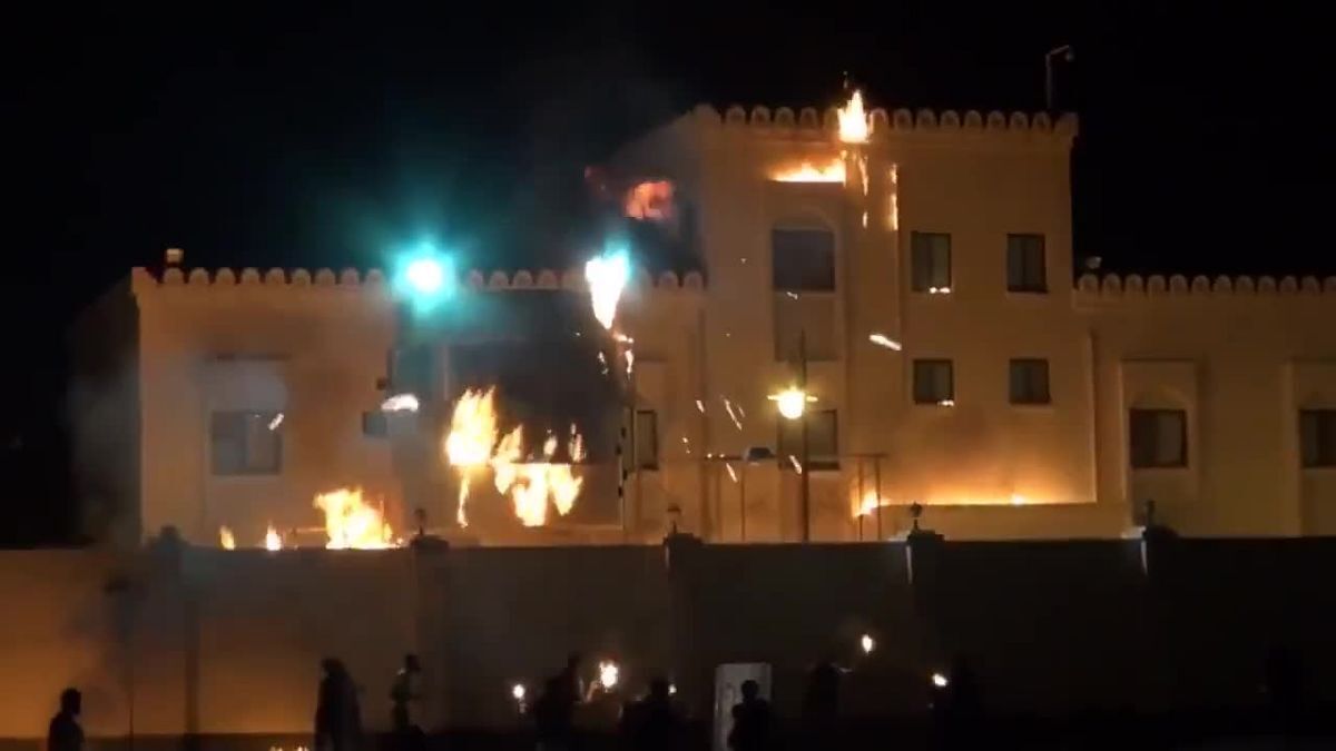سفارت اسرائیل در بحرین به آتش کشیده شد