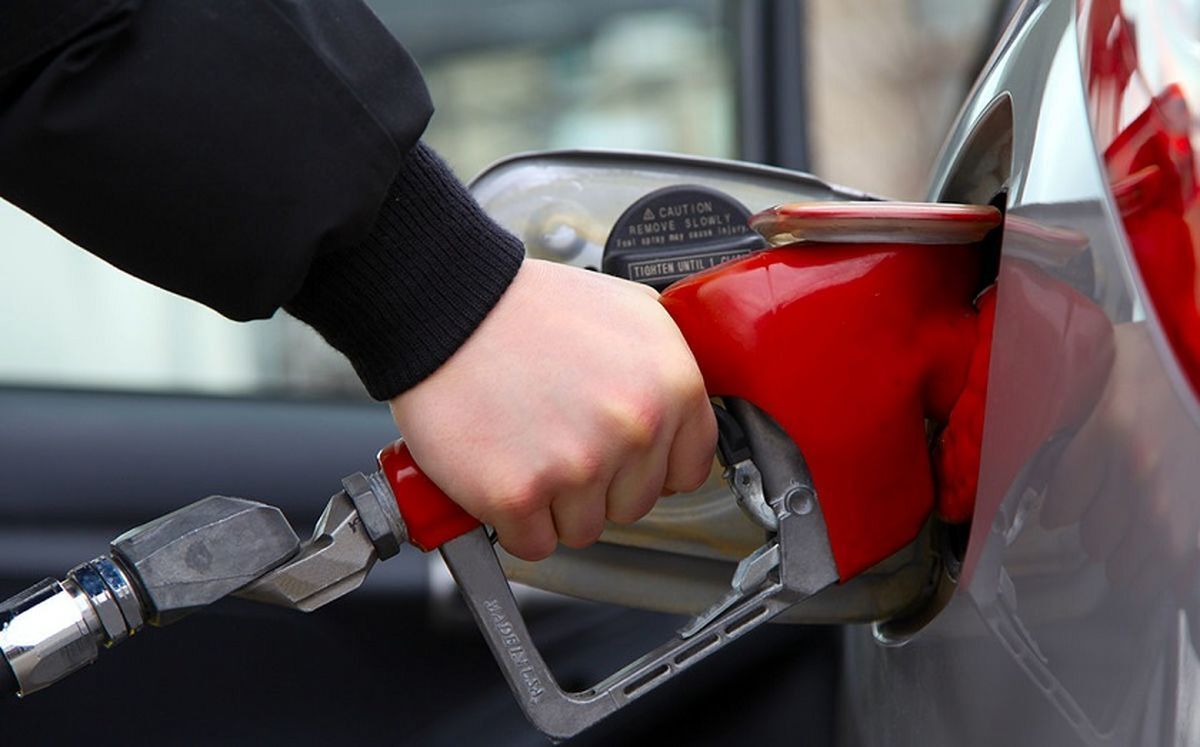 ضد و نقیض‌ها درباره طرح تخصیص سهمیه بنزین به افراد
