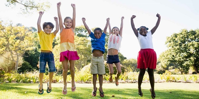 چگونه کودکان شادی تربیت کنیم؟