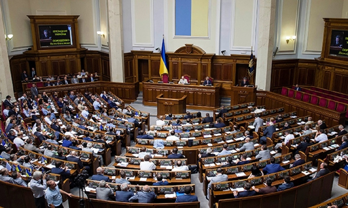 لحظه هولناک انفجار ۳ بمب توسط نماینده پارلمان اوکراین